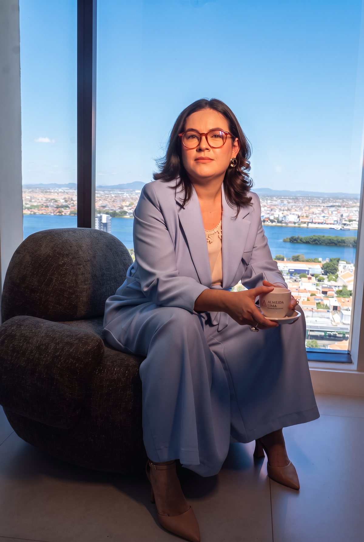 Retrato institucional de Dra. Hortência de Almeida Lima